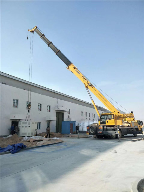 崇信县“超载就喊停”—— 吊车的 “重量保镖” 技术